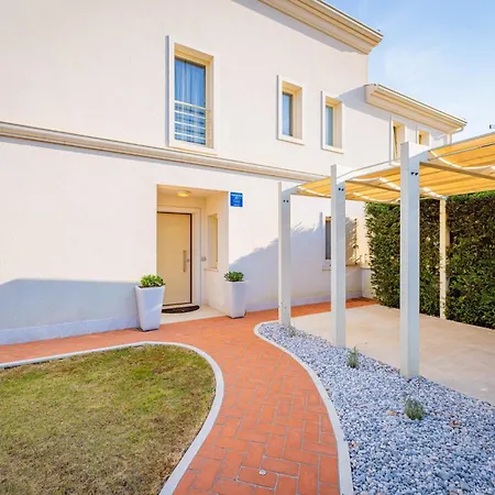 Villa Petra In Vabriga - Haus Fuer 6 Personen Tar-Vabriga
